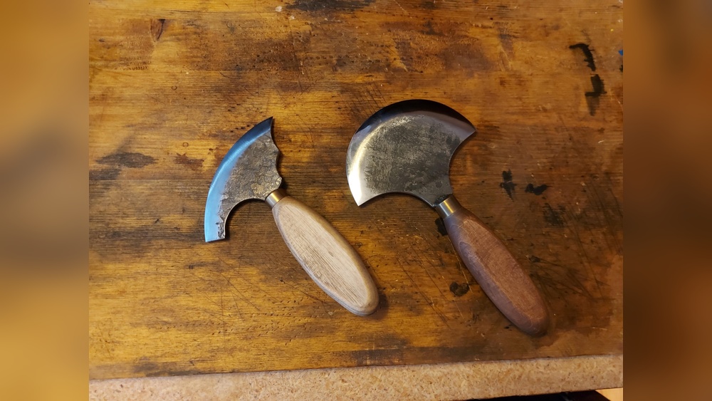 Head Knife Vs Round Knife Head Knife Vs Round Knife