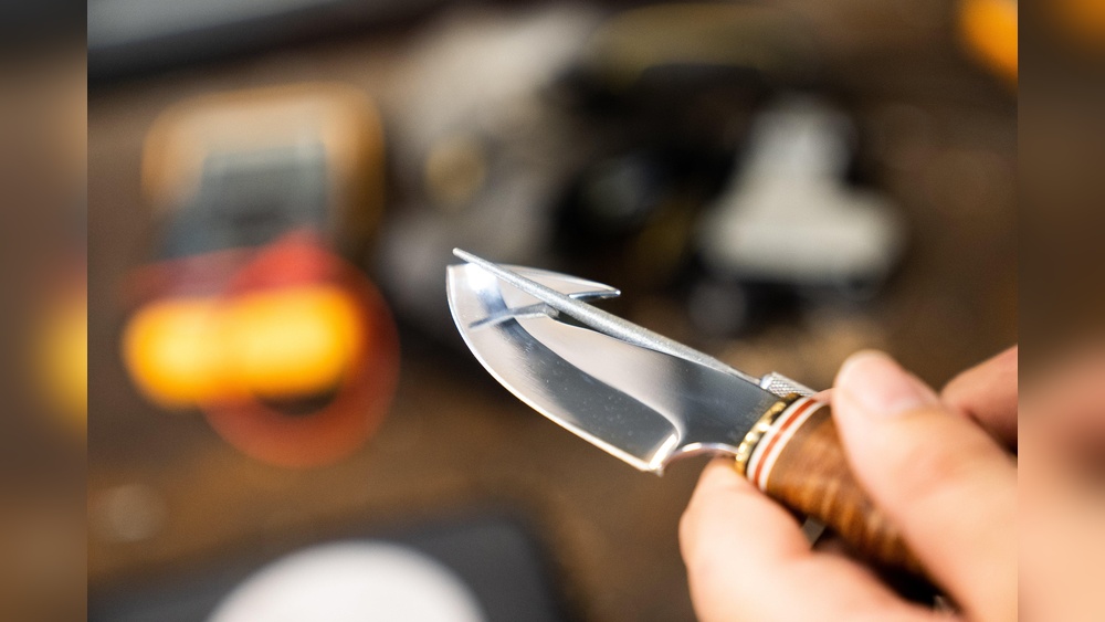 How to Sharpen Gut Hook Knife: Expert Tips for Razor Edges How to Sharpen Gut Hook Knife